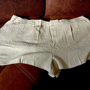Nine West Shorts, NWT
